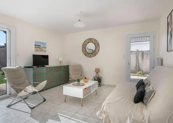 Prázdninový dům Maison Au Calme A 400m De La La Plaine-sur-Mer